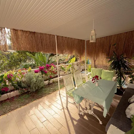 Begonvilla Bungalows Lejlighedshotel